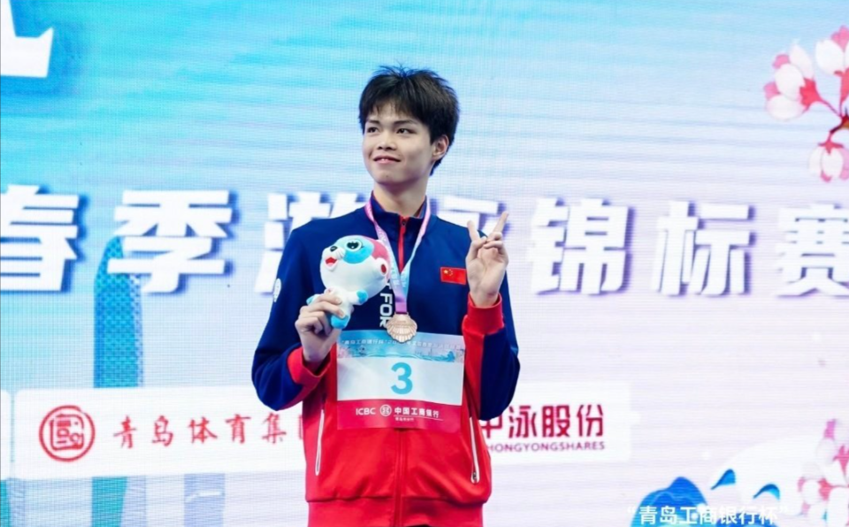 HnZEw, 差点无缘决