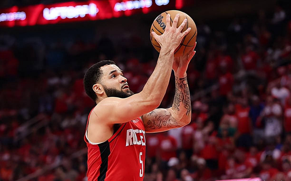 万美元的, 到球队已经